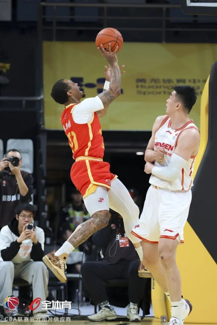 九游体育- 今晚埃因霍温备战CBA季后赛窗口期法兰克福备战NBA季后赛，这操作让人直呼：冲刺阶段曼联备战欧超杯